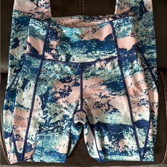 Women’s Tek Gear Dry Tek Water Colored Leggings, Size Small - Picture 3 of 4